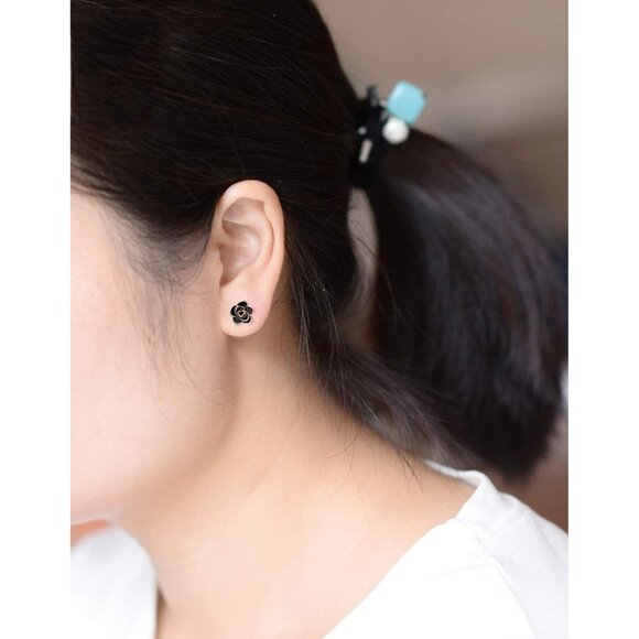 Women Rose Flower Stud Earrings for Sensitive Ears Hypoallergenic - Picture 6 of 7